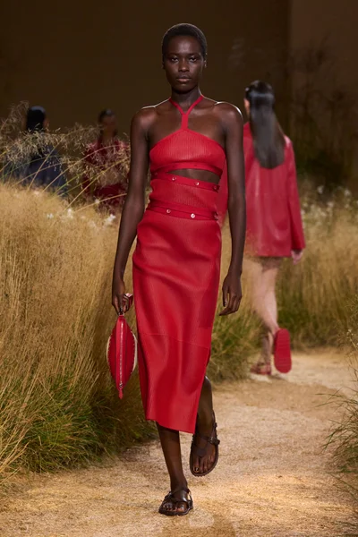 Look 50